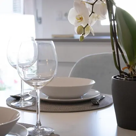Dona Emilia Lima Studios Гостевой дом 4*