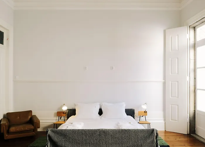 Dona Emilia & Building Viana do Castelo