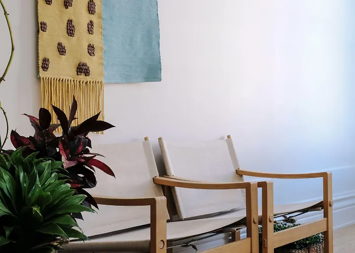 Dona Emilia & Building 3*