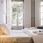 Pensión Dona Emília Studio Apartments