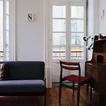 Pensión Dona Emília Studio Apartments