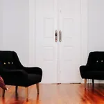 Dona Emília Studio Apartments 4*