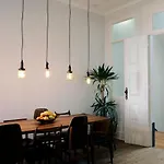 Pensión Dona Emília Studio Apartments