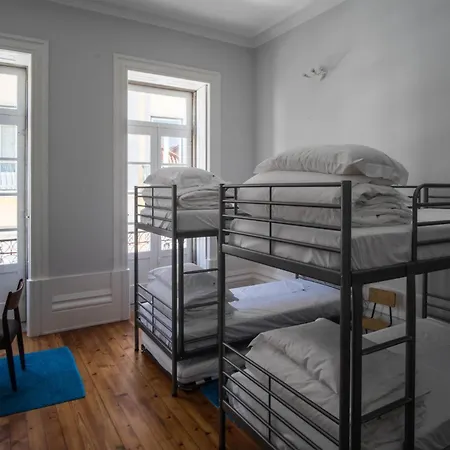 Dona Emília Studio Apartments 4*