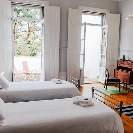 Dona Emilia & Building Viana do Castelo