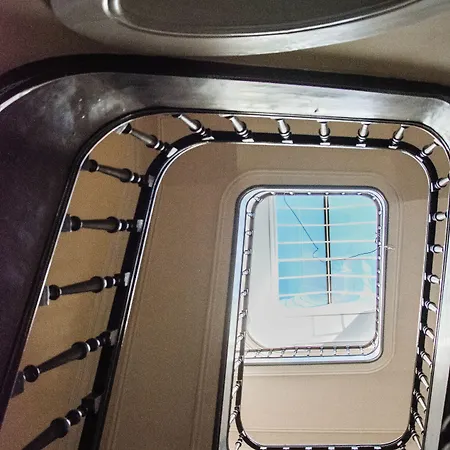 Dona Emilia & Building Gæstehus 3*