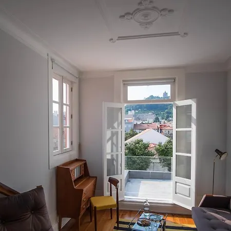 Gasthof Dona Emilia Guest House & Studio Apartment Building Viana do Castelo