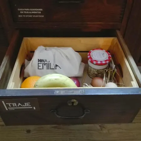 Dona Emilia & Building 3*