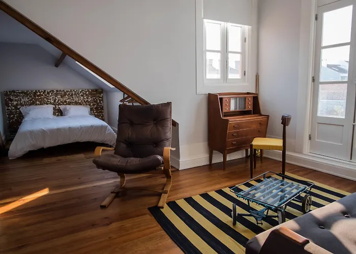 Dona Emilia & Building ゲストハウス