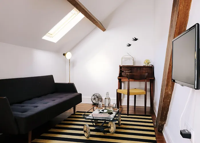 Dona Emilia & Building