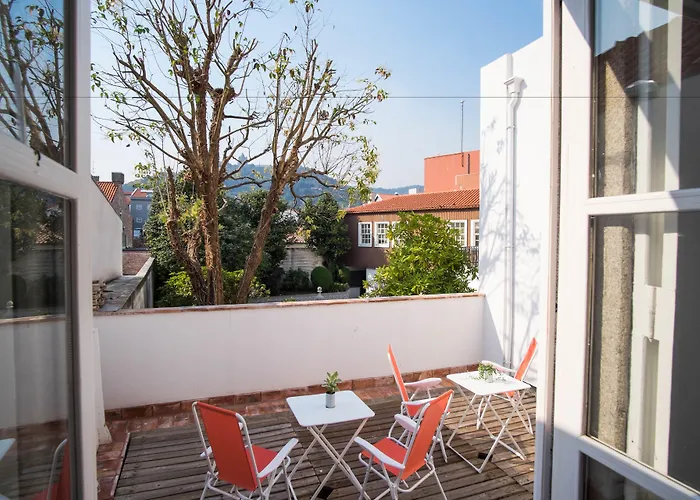 ゲストハウス Dona Emilia & Building