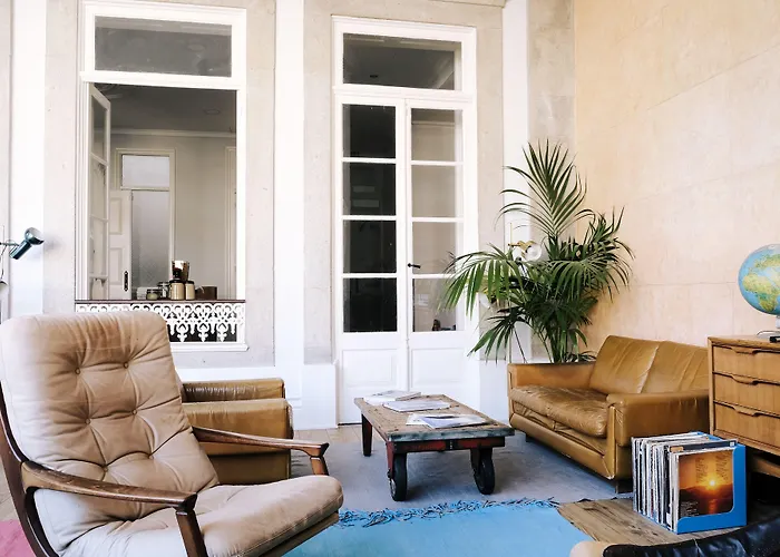 Dona Emilia & Building Viana do Castelo