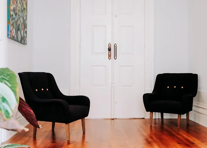 Dona Emilia & Building 3*