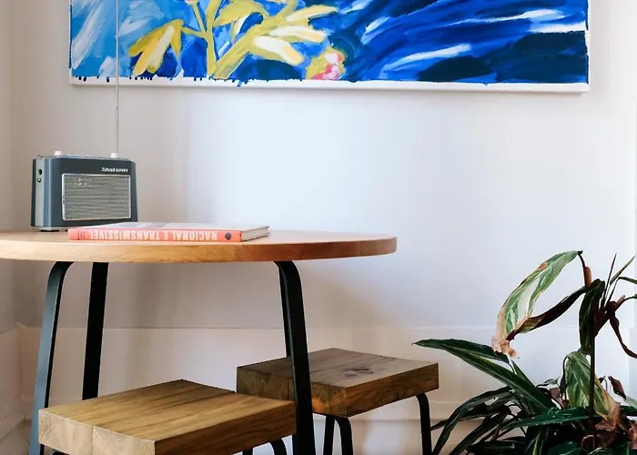 Dona Emilia & Building Pensionat